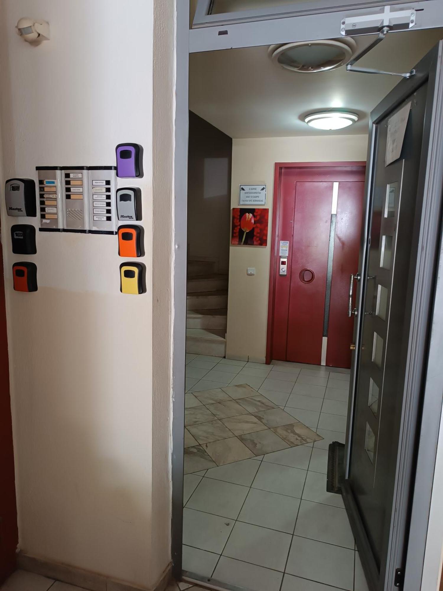 Tzikas Apartments テッサロニキ エクステリア 写真